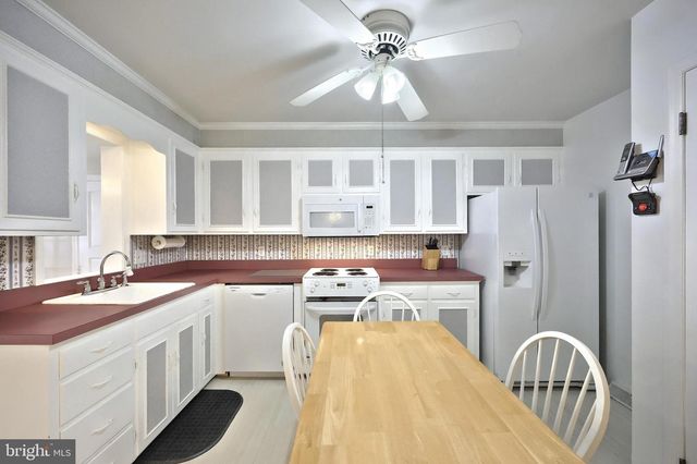 333 CLEARVIEW RD, Hanover, PA 17331