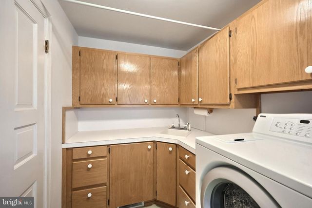 333 CLEARVIEW RD, Hanover, PA 17331