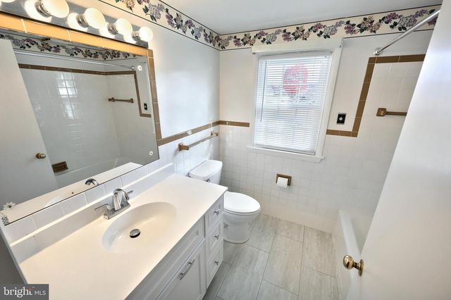 333 CLEARVIEW RD, Hanover, PA 17331