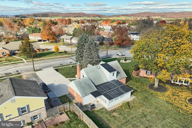 333 CLEARVIEW RD, Hanover, PA 17331