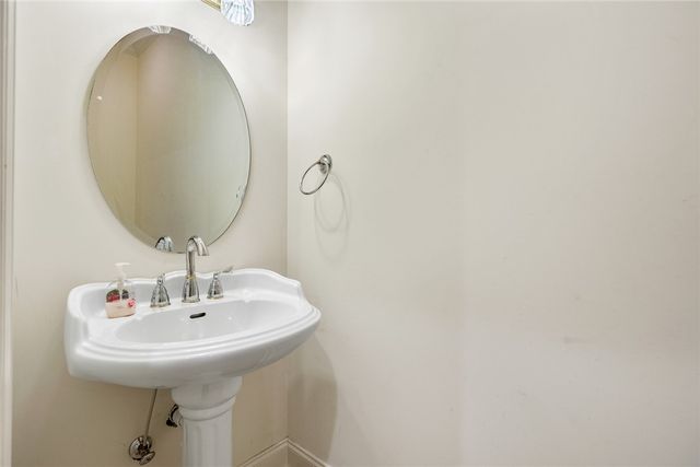 135 Sunset Bay Boulevard, Seneca, SC 29672