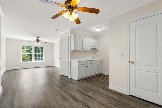 135 Sunset Bay Boulevard, Seneca, SC 29672