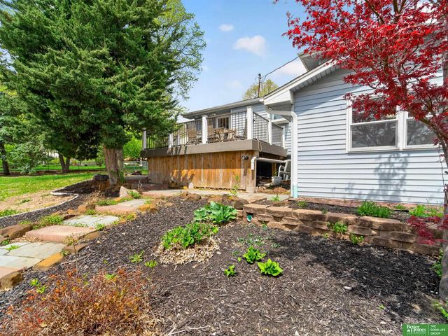 12331 Grey Fawn Drive, Omaha, NE 68154