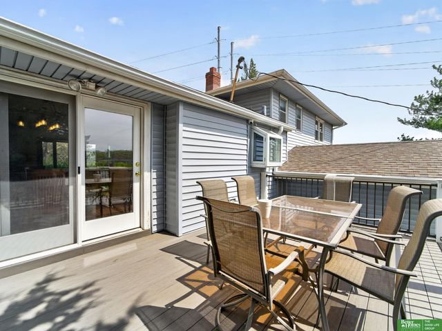 12331 Grey Fawn Drive, Omaha, NE 68154