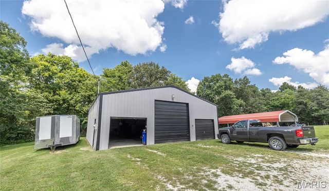 396 Walls Ford Road, St Clair, MO 63077