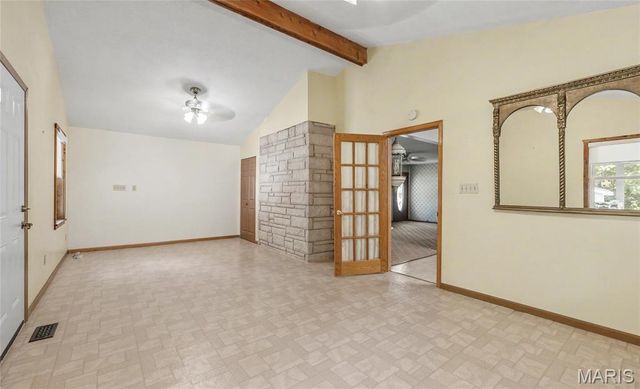 396 Walls Ford Road, St Clair, MO 63077
