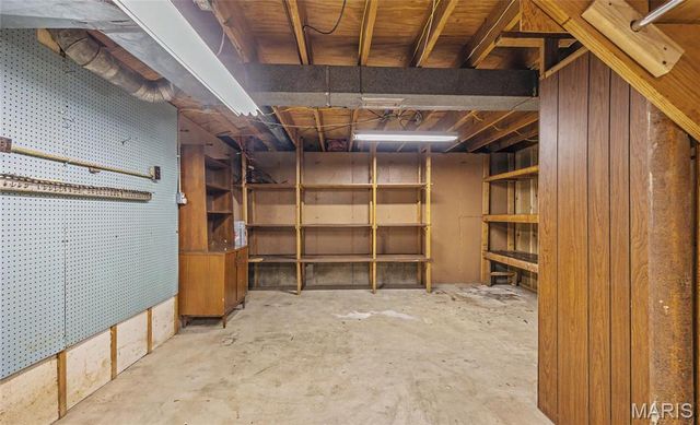 396 Walls Ford Road, St Clair, MO 63077