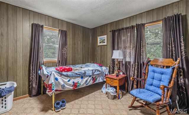396 Walls Ford Road, St Clair, MO 63077