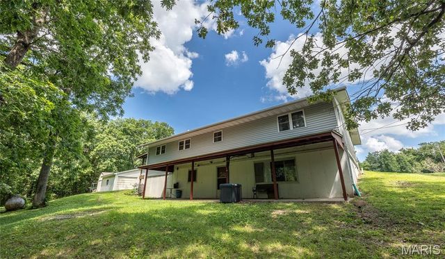 396 Walls Ford Road, St Clair, MO 63077
