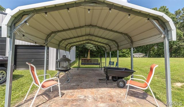 396 Walls Ford Road, St Clair, MO 63077