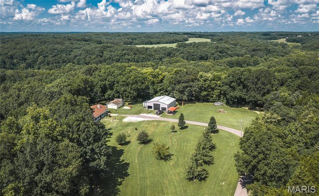 396 Walls Ford Road, St Clair, MO 63077