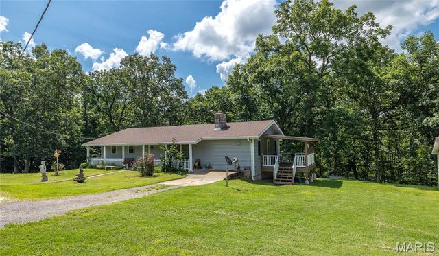 396 Walls Ford Road, St Clair, MO 63077