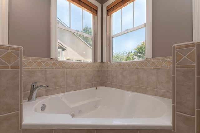 142 Fieldstone Dr, Murphys, CA 95247