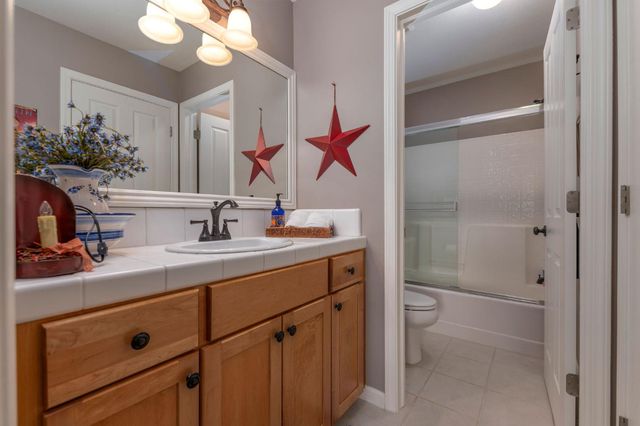142 Fieldstone Dr, Murphys, CA 95247