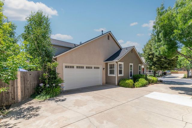 142 Fieldstone Dr, Murphys, CA 95247