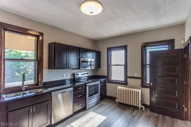 135 Porter Street NE, Warren, OH 44483