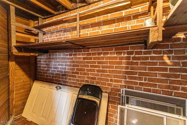 135 Porter Street NE, Warren, OH 44483