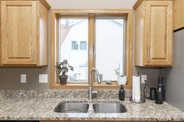 3322 42nd Avenue S, Fargo, ND 58104