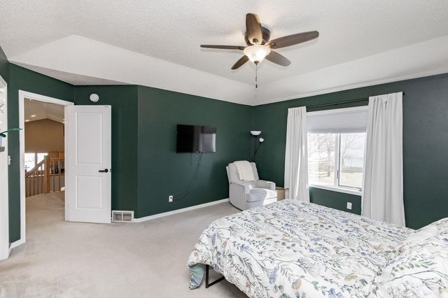 3322 42nd Avenue S, Fargo, ND 58104