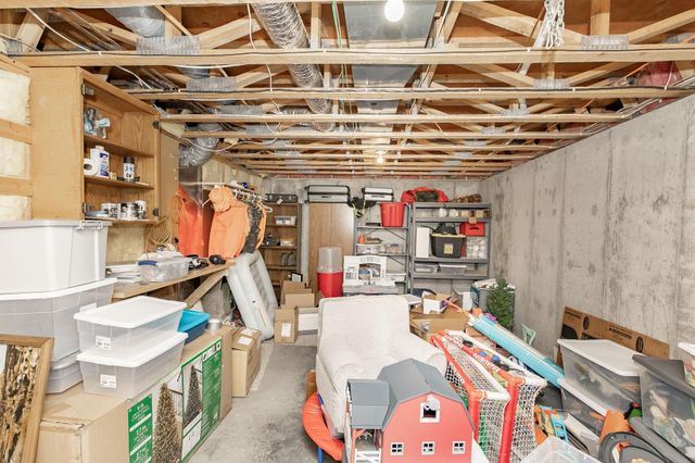 3322 42nd Avenue S, Fargo, ND 58104