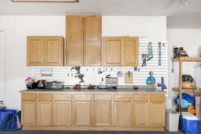 3322 42nd Avenue S, Fargo, ND 58104