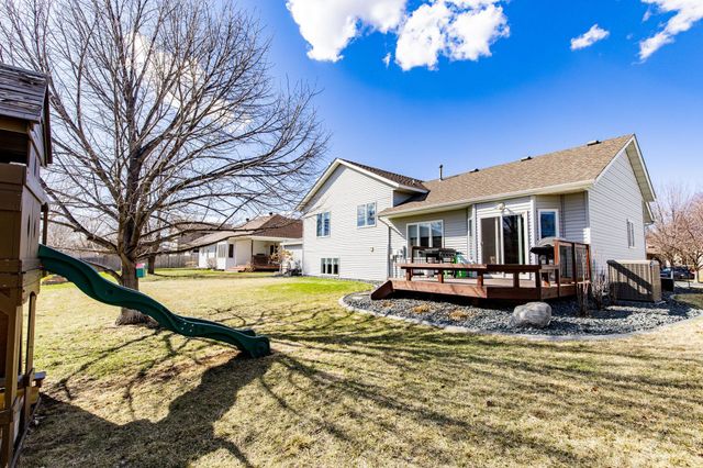 3322 42nd Avenue S, Fargo, ND 58104