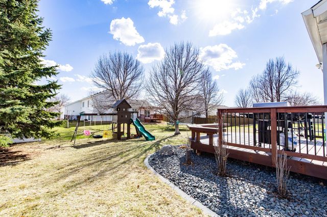 3322 42nd Avenue S, Fargo, ND 58104