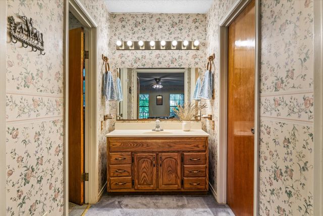 540 Vz County Road 3724, Wills Point, TX 75169