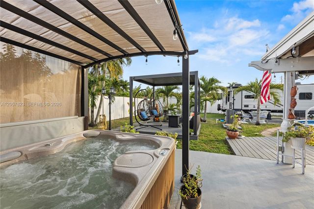 117 SW 6th Street, Hallandale Beach, FL 33009