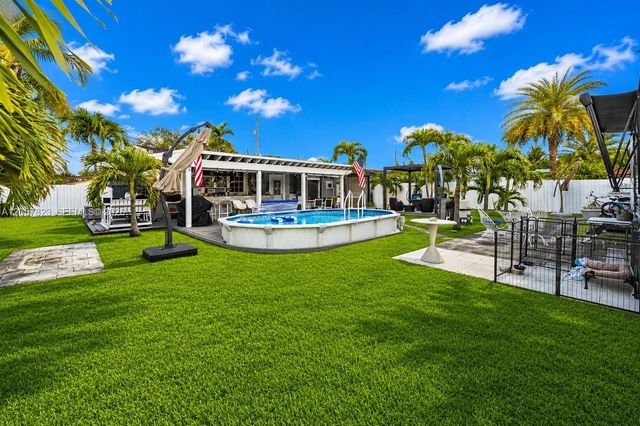 117 SW 6th Street, Hallandale Beach, FL 33009