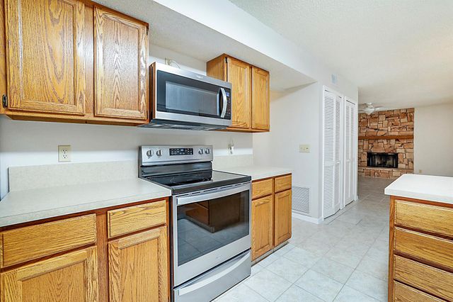 3847 Woods Walk Boulevard, Lake Worth, FL 33467