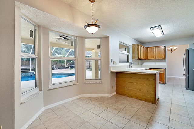 3847 Woods Walk Boulevard, Lake Worth, FL 33467