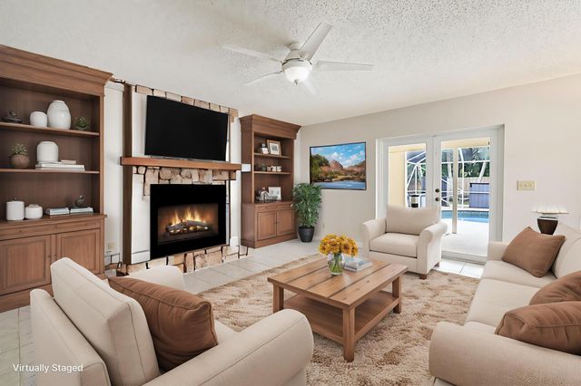 3847 Woods Walk Boulevard, Lake Worth, FL 33467