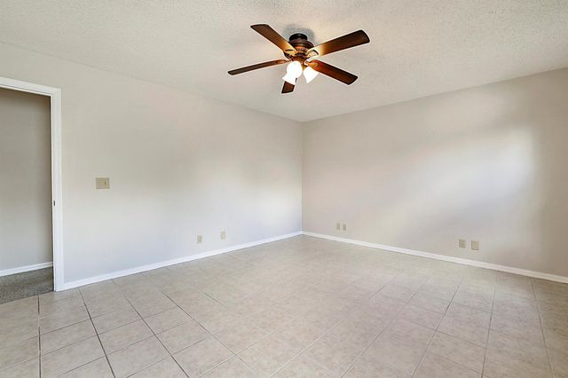 3847 Woods Walk Boulevard, Lake Worth, FL 33467