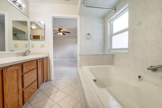 3847 Woods Walk Boulevard, Lake Worth, FL 33467