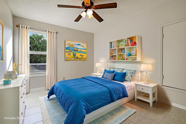 3847 Woods Walk Boulevard, Lake Worth, FL 33467