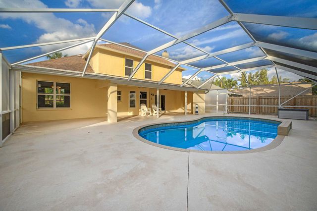 3847 Woods Walk Boulevard, Lake Worth, FL 33467