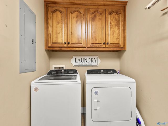 17979 Lakeside Estates Road, Athens, AL 35614