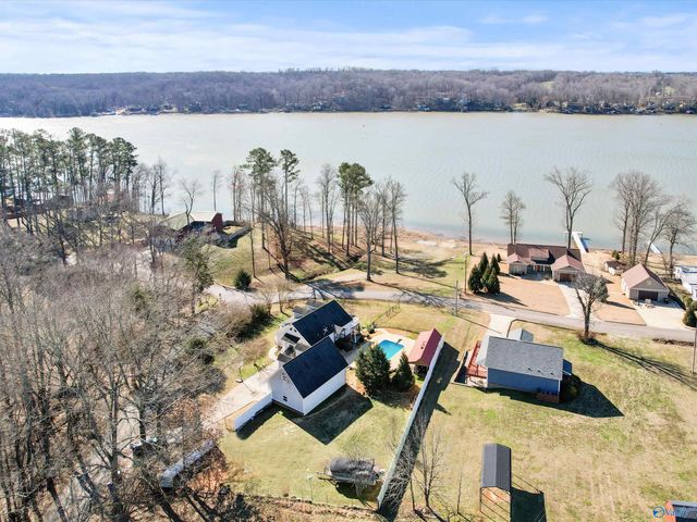 17979 Lakeside Estates Road, Athens, AL 35614