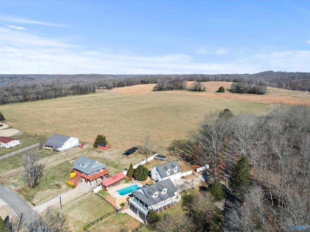 17979 Lakeside Estates Road, Athens, AL 35614