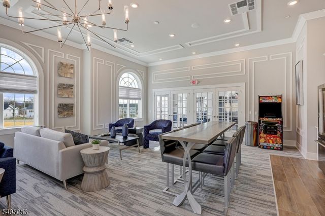 10 Dorchester Ln 10, East Hanover Twp., NJ 07936