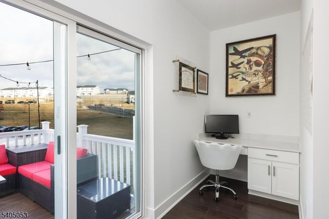 10 Dorchester Ln 10, East Hanover Twp., NJ 07936