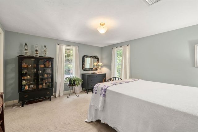 88 Early Red Circle, Plymouth, MA 02360