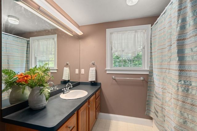 88 Early Red Circle, Plymouth, MA 02360
