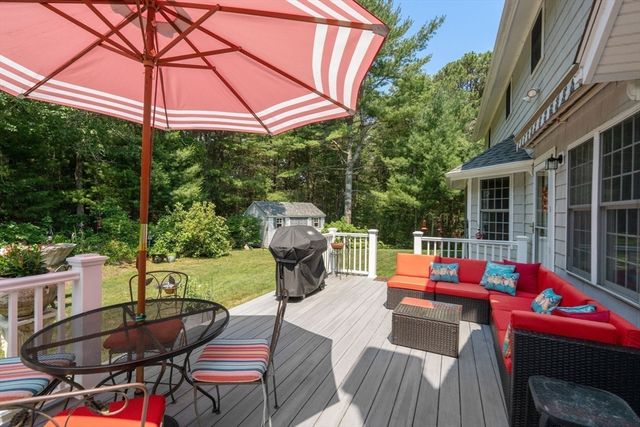 88 Early Red Circle, Plymouth, MA 02360