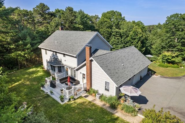 88 Early Red Circle, Plymouth, MA 02360