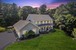 88 Early Red Circle, Plymouth, MA 02360