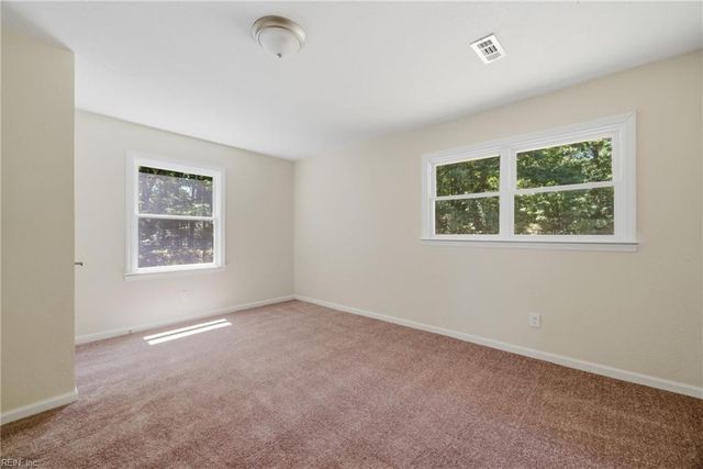 9316 Davenport RD, Gloucester, VA 23061
