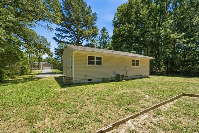 9316 Davenport RD, Gloucester, VA 23061