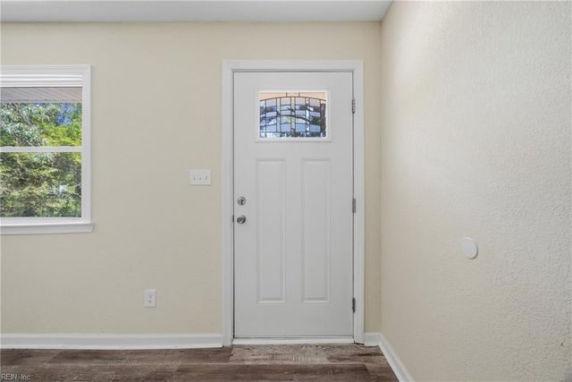 9316 Davenport RD, Gloucester, VA 23061